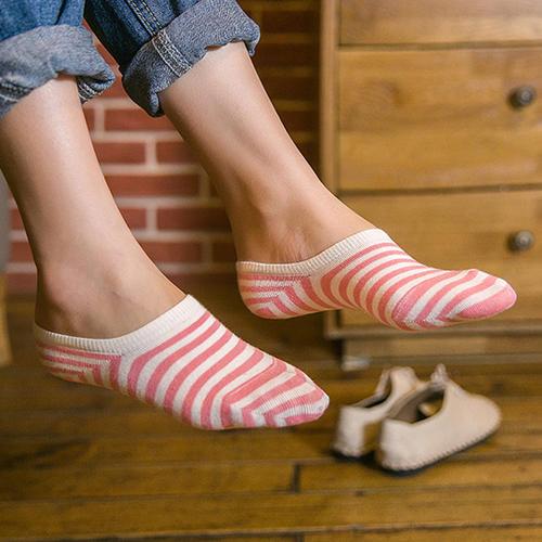 春夏美麗的襪子,陪你一步一步走下去